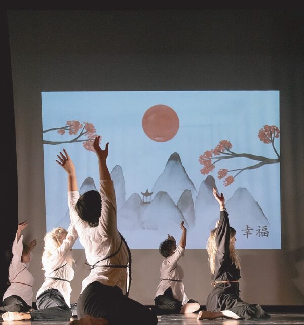 ELONGACIÓN/DANZA CONTEMPORÁNEA-INTENSIVO SEPTIEMBRE